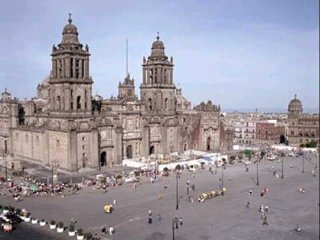 メキシコ・シティ歴史地区とソチミルコ